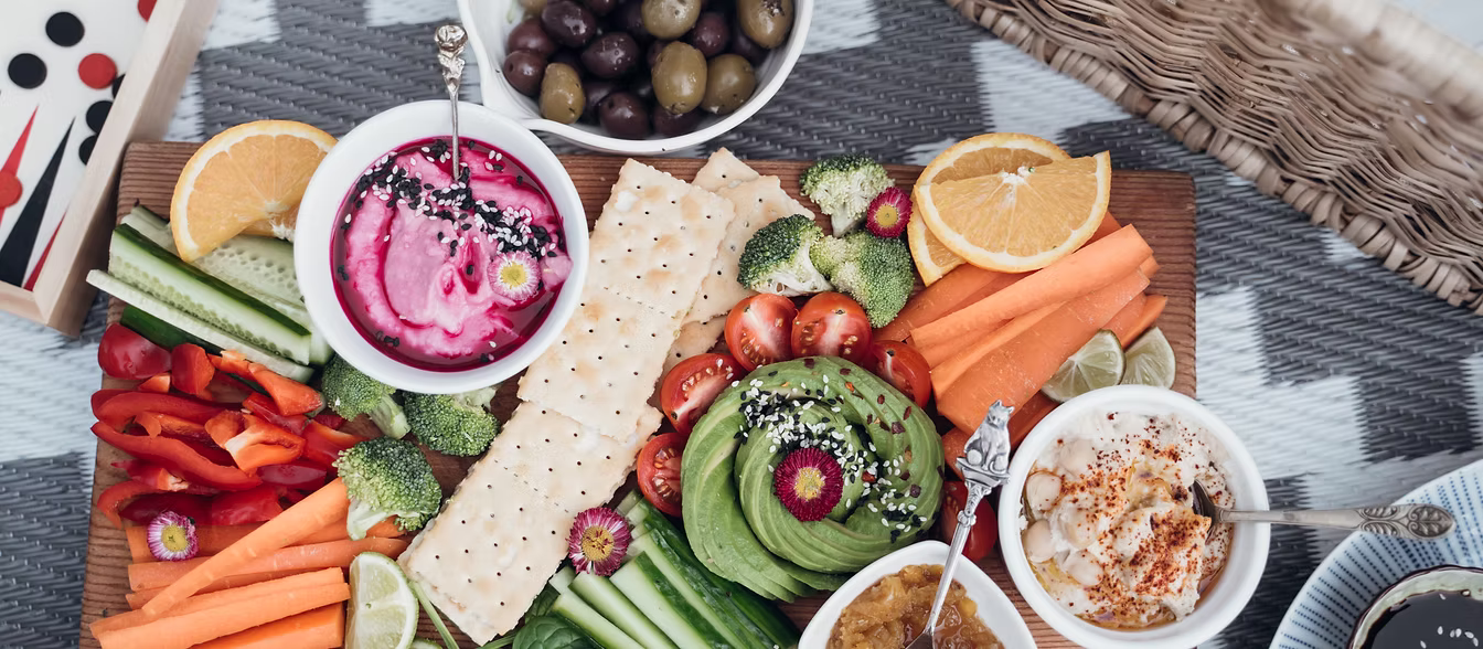 Fruits et légumes dans un panier